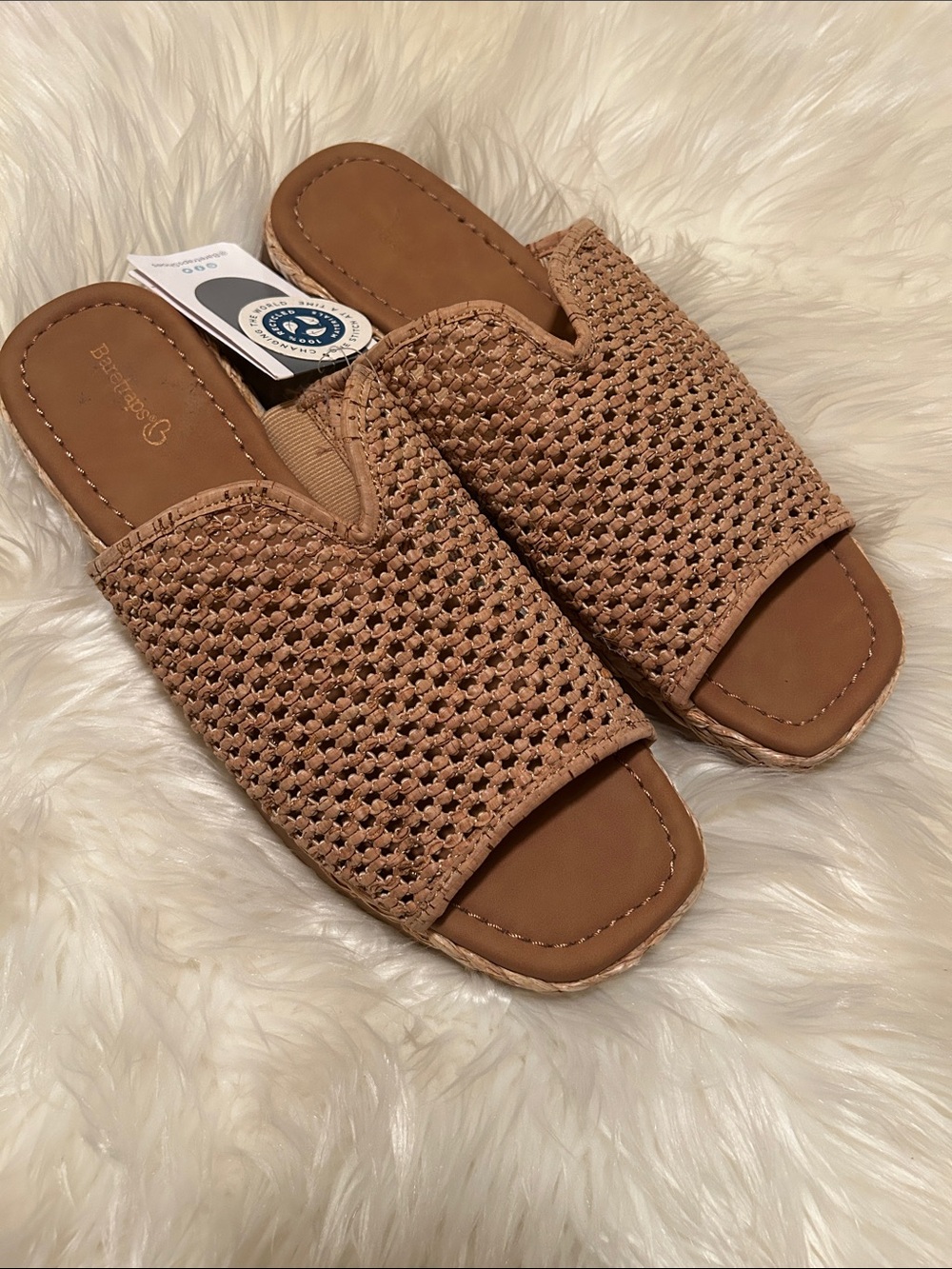 New! BareTraps® Women’s Tasmine Woven Slide Sandals